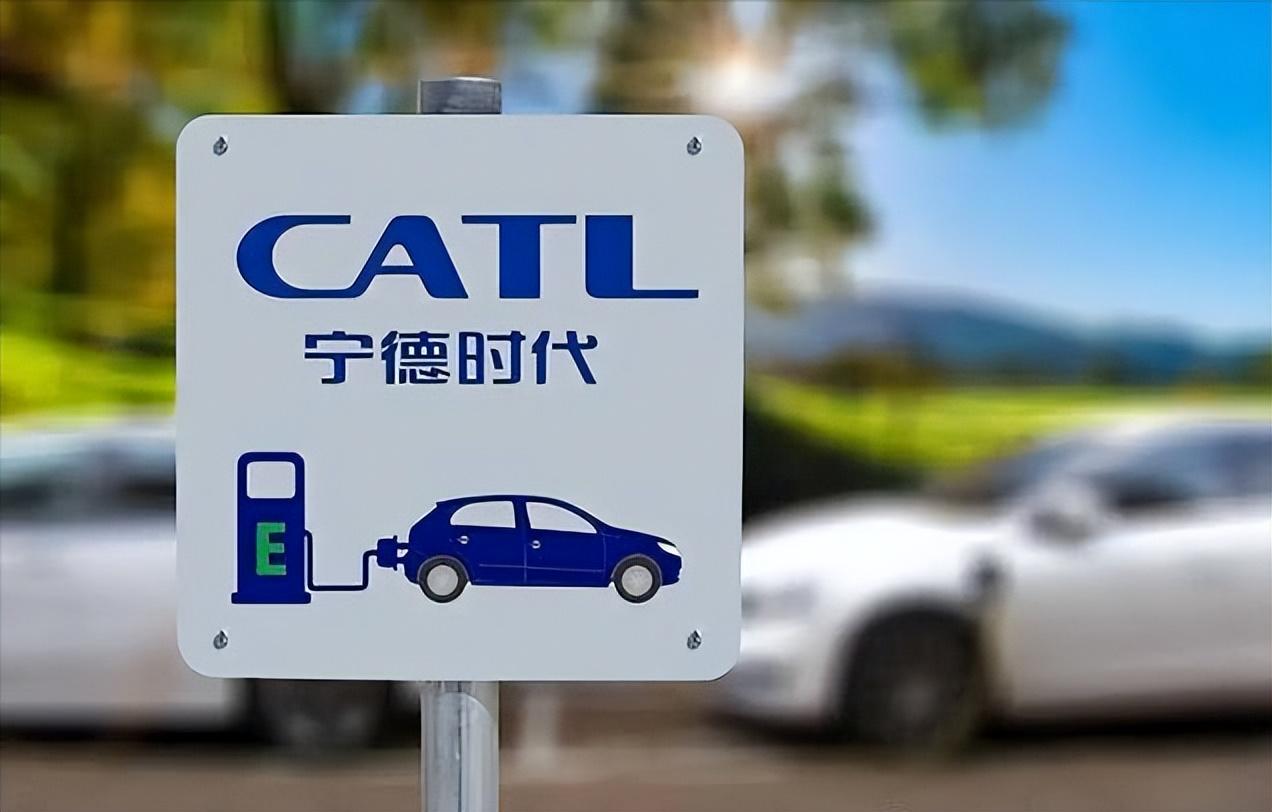 比亚迪最新款油车，引领未来驾驶新潮流